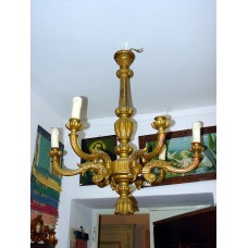 LAMPADARIO IN LEGNO